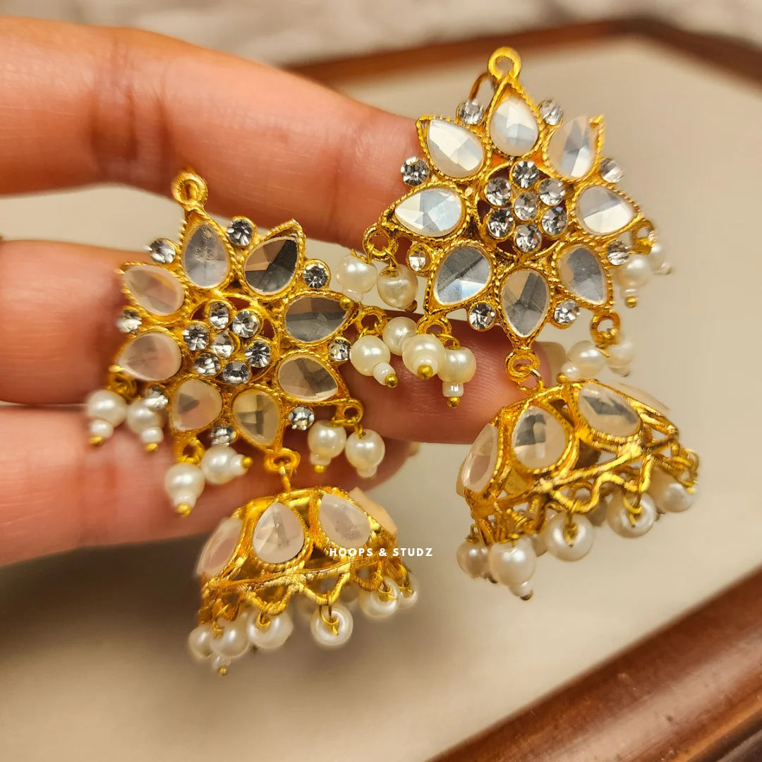 Gulaabo Jhumki - Golden