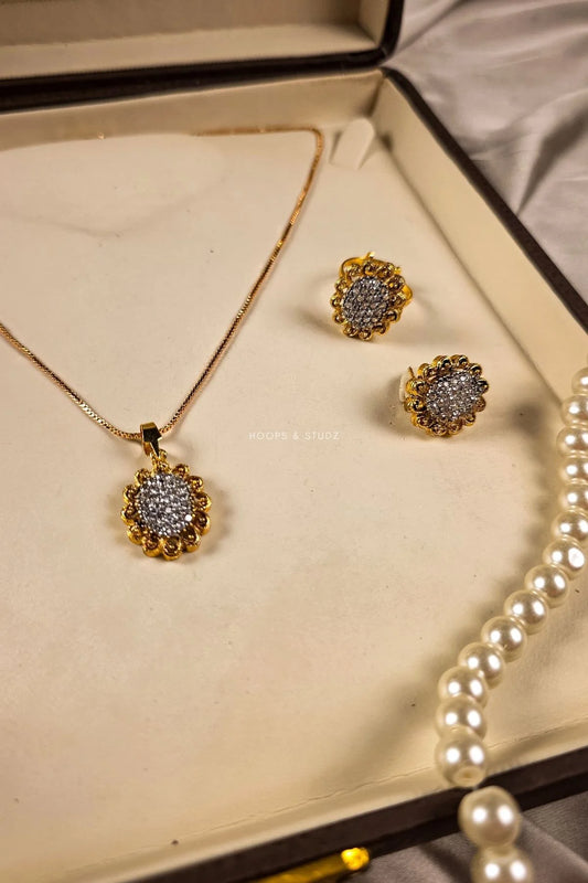 Nirvana Pendant Jewelry Set