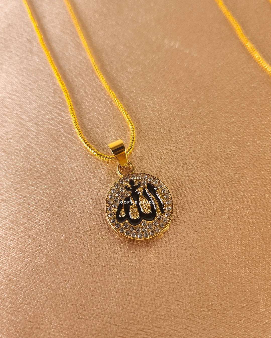 ALLAH gold plated pendant in Zircon