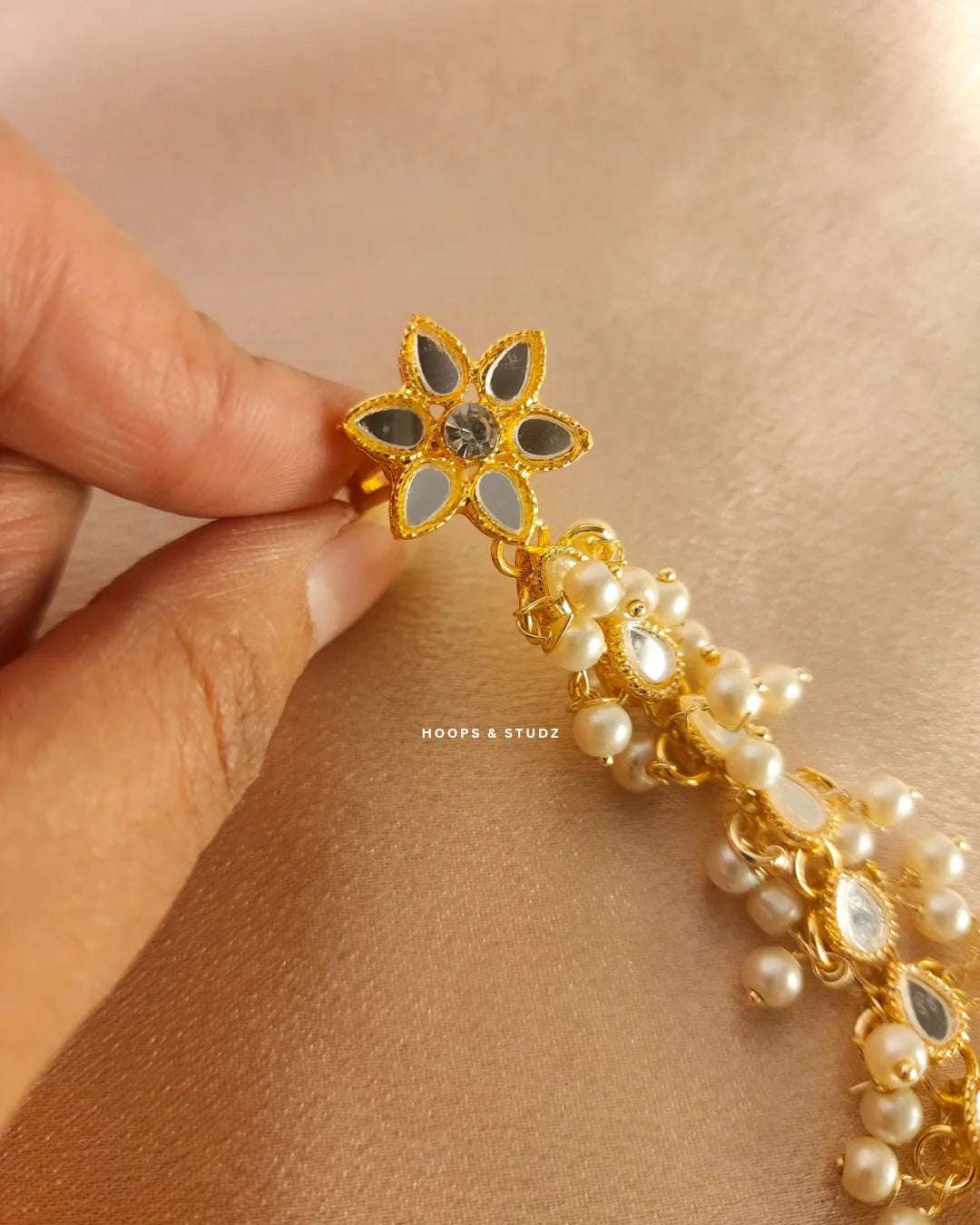 Pearly Hand Angla- Golden