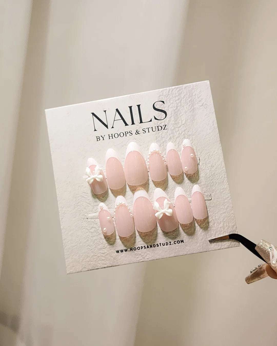 3D Almond Shape Press on Nails - N011