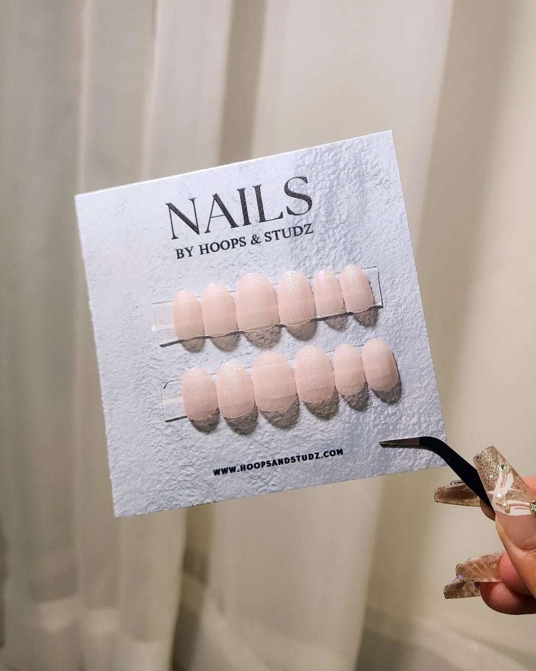 Short Almond Shape Press on Nails - N009
