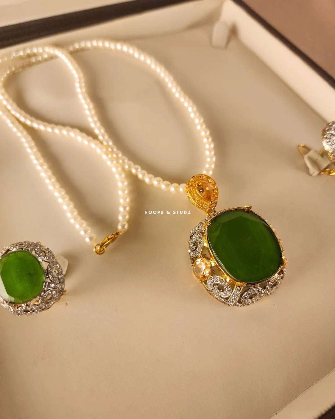 Jashan - Pearl Necklace Set - Green