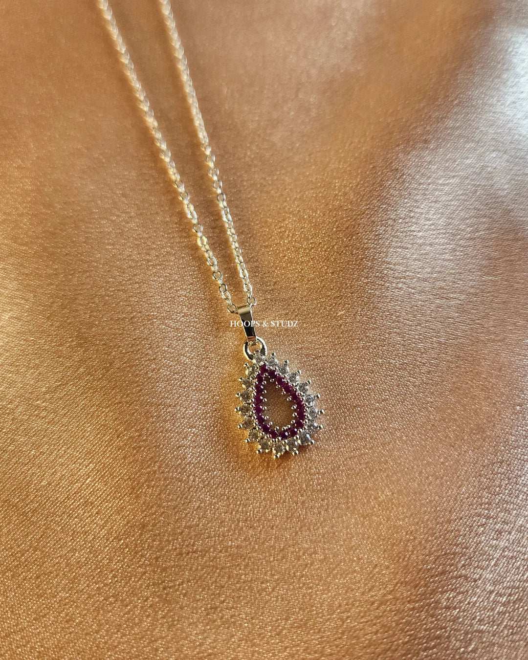 Haniya Pendant Chain
