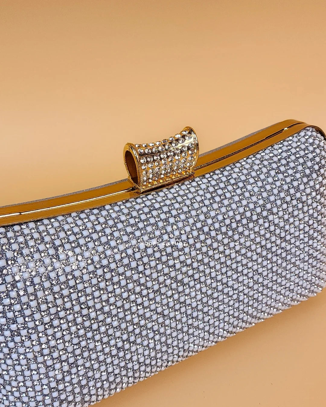 Lauran Grey Fancy Women Clutch