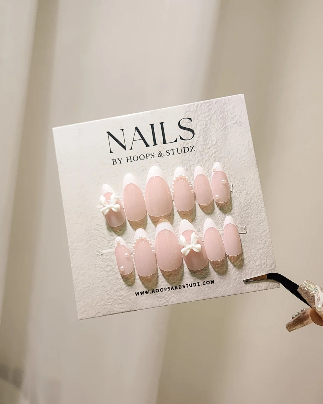 3D Almond Shape Press on Nails - N011