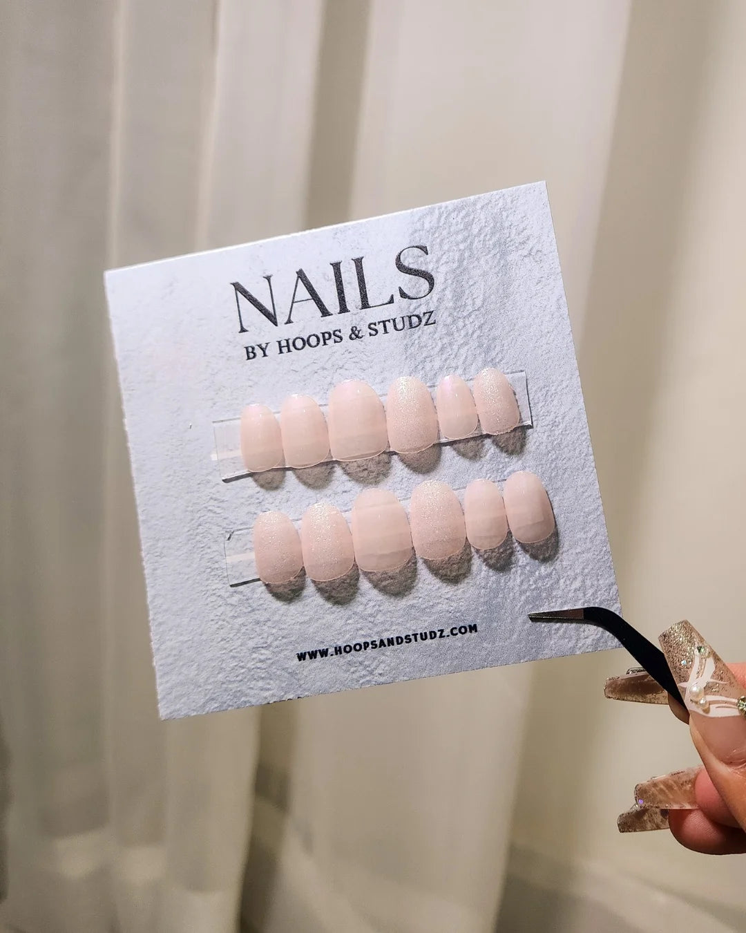 Short Almond Shape Press on Nails - N009