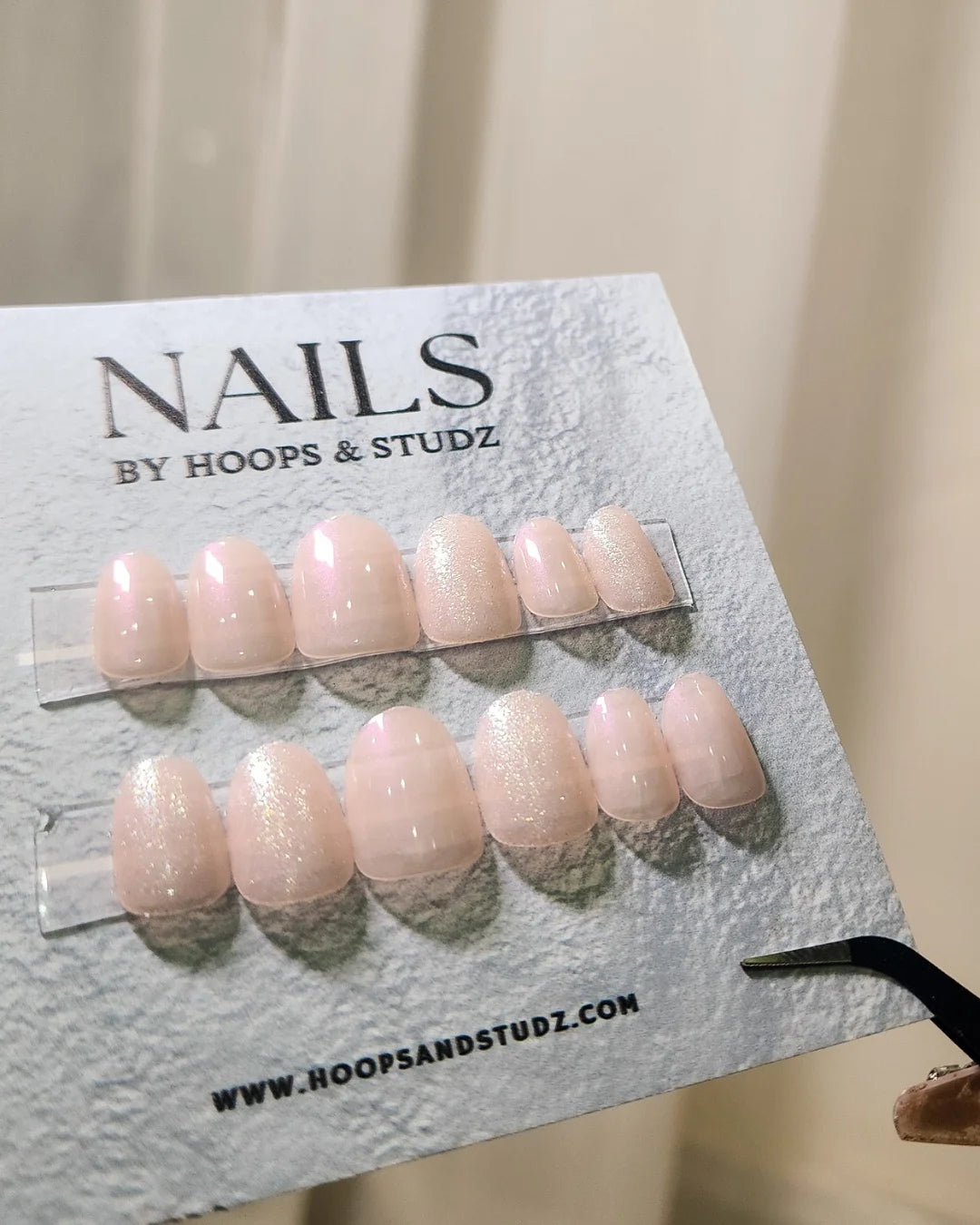 Short Almond Shape Press on Nails - N009