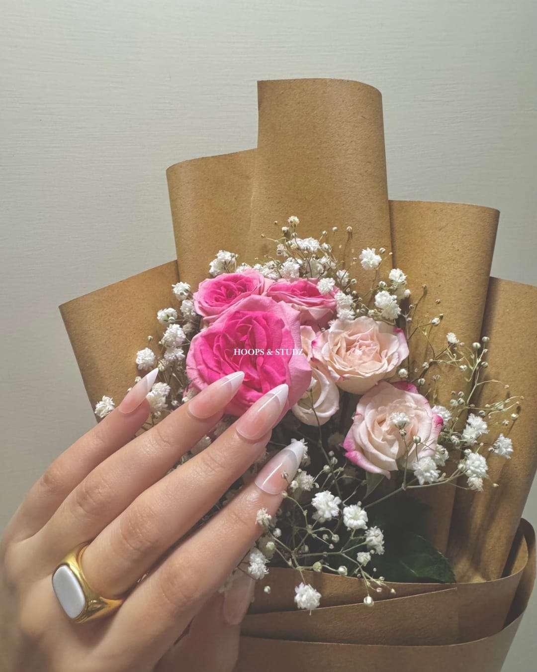 French Almond Press on Nails - N007