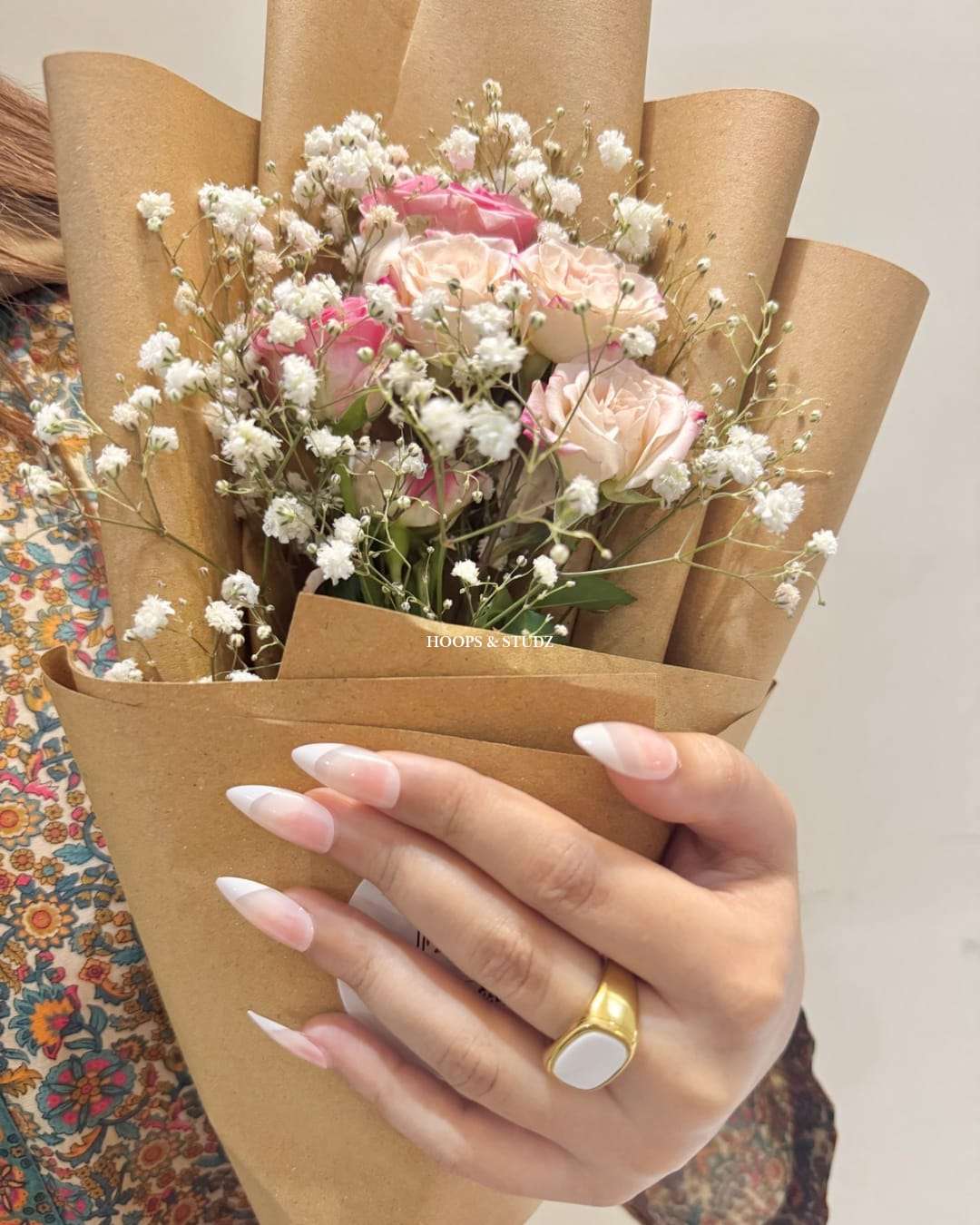 French Almond Press on Nails - N007