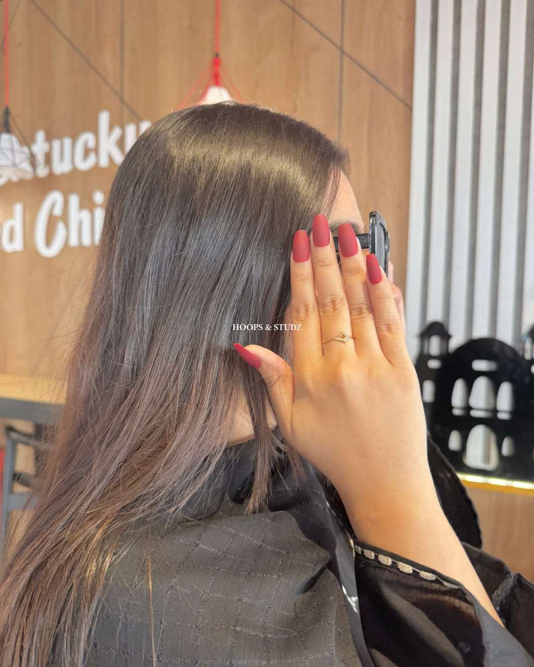 Matte Almond Blood Red Press on Nails - N002