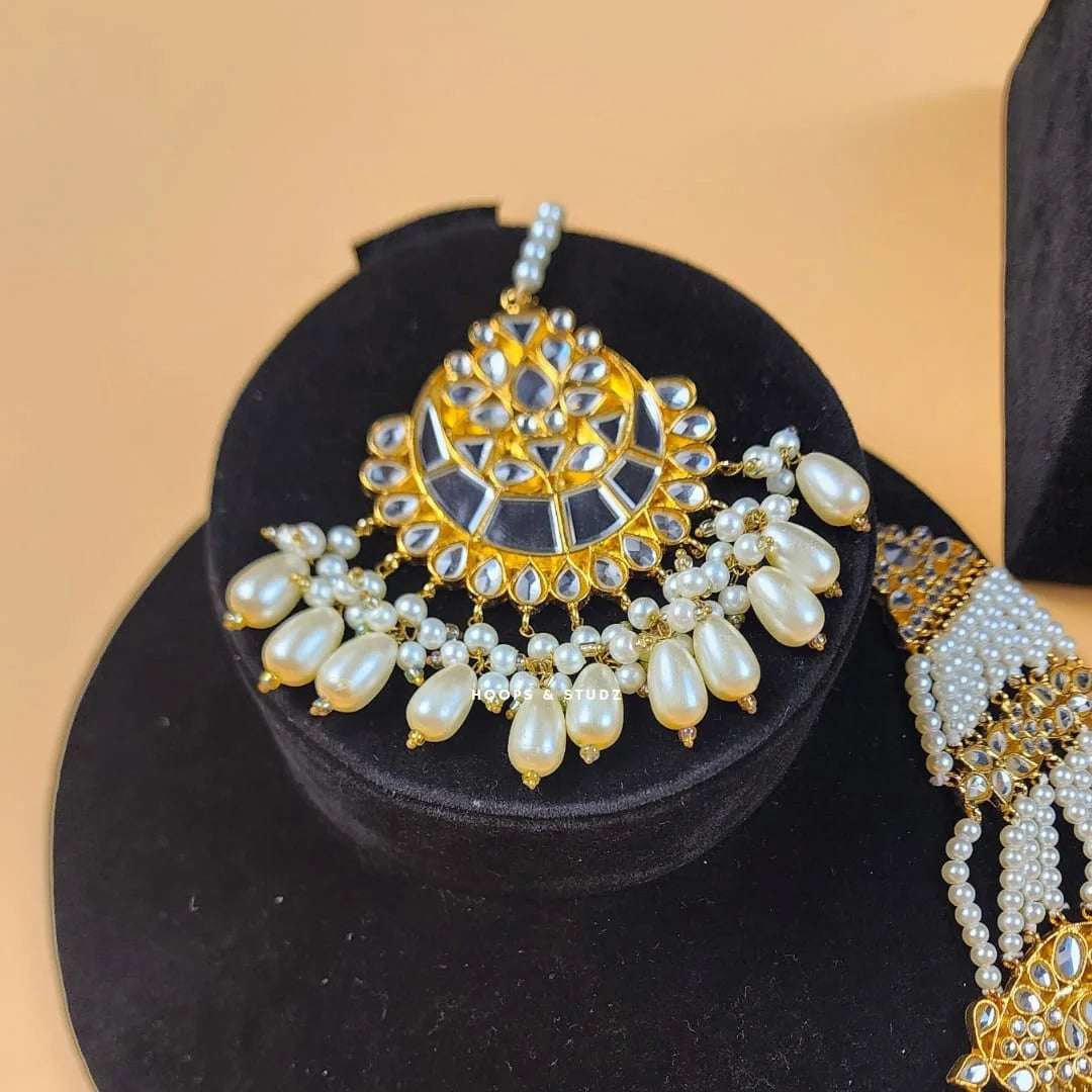 Maheer- Kundan Bridal Set