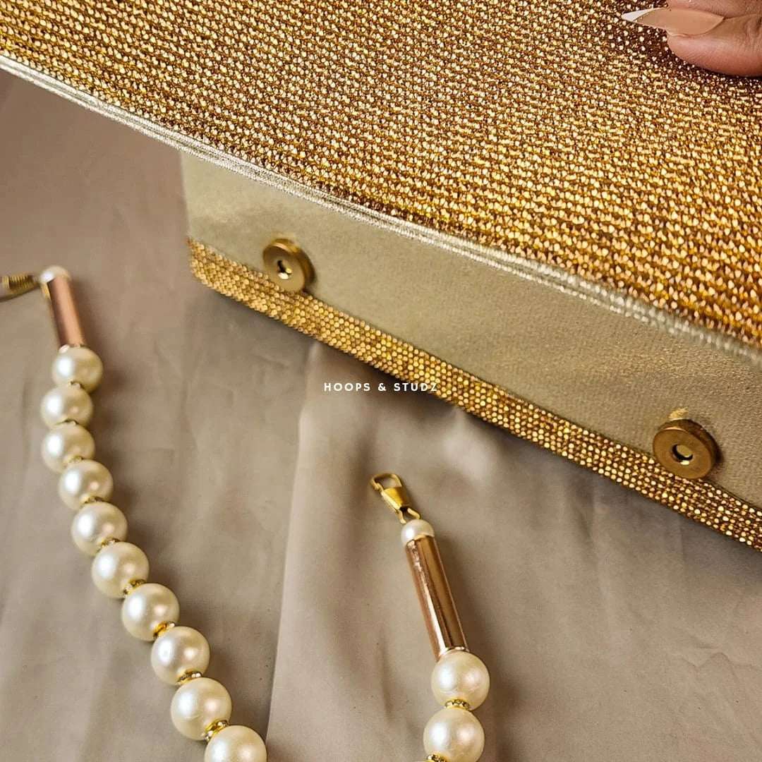 Nora Fancy clutch Bag - Golden