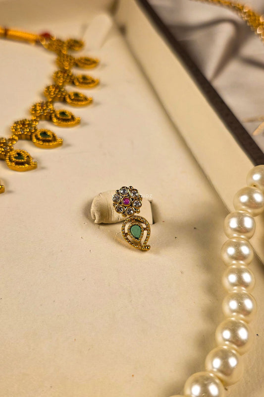 Fyhaa Kundan Jewelry Set