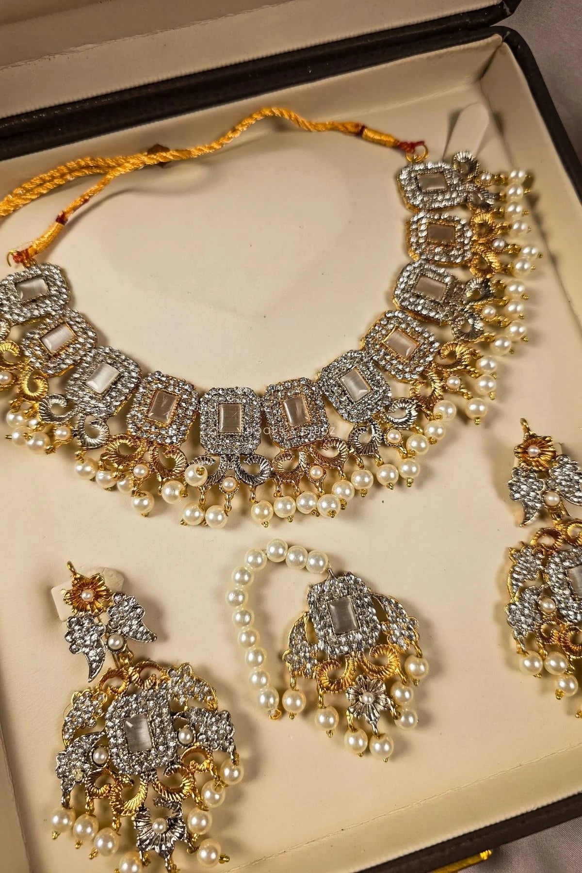 Laila Two toned Bridal Jewelry Set