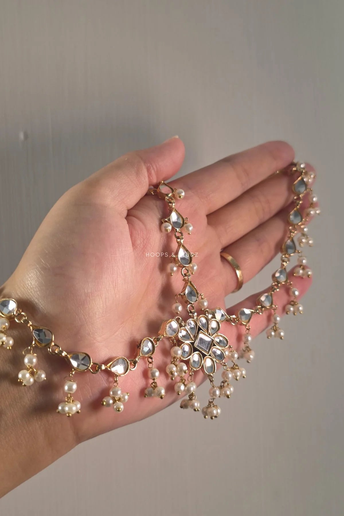 Nigar Kundan Matha Patti