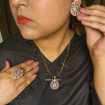 Um e Aimen Pendant Set