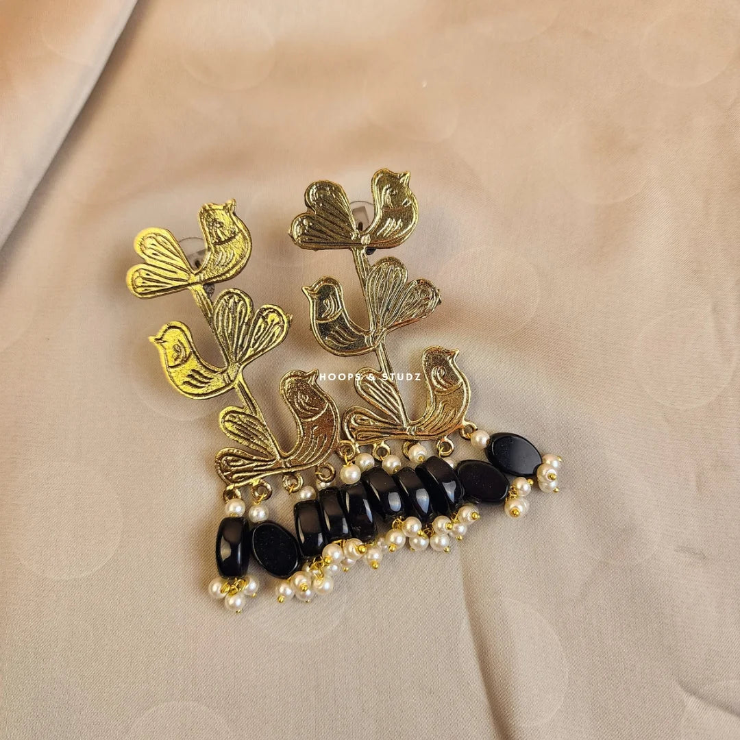 Tabana - Black earrings