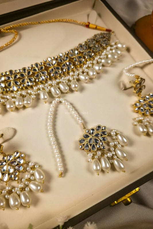 Zareen Polki Choker Jewelry Set