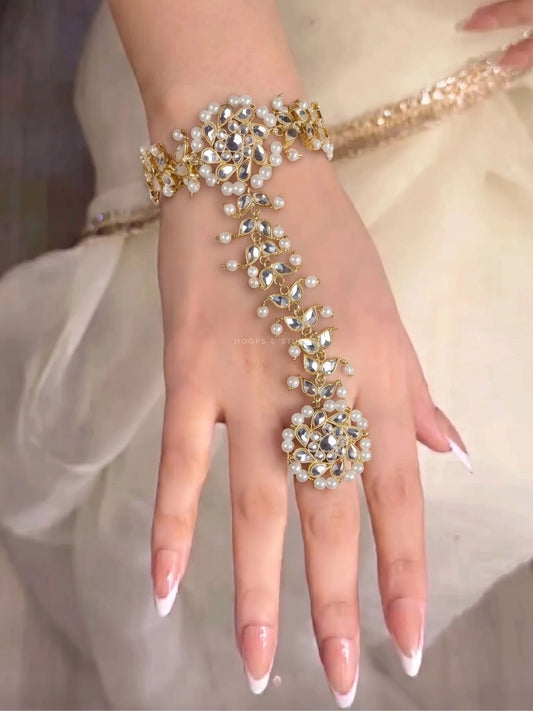 Gulrukh Hand Angla in Farshi Kundan