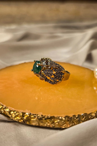 Almas Vintage Stone Ring
