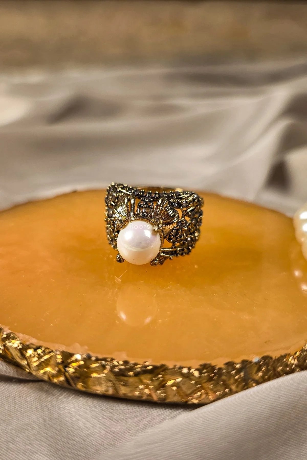 Almas Vintage Stone Ring- Pearl
