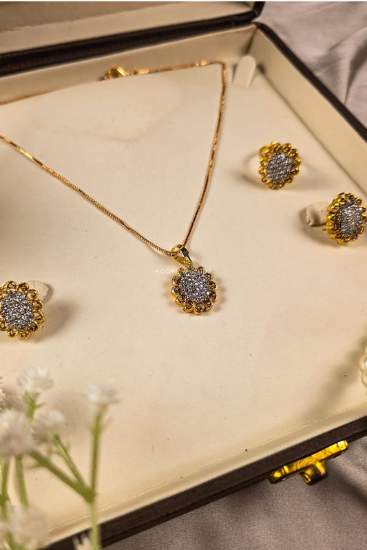 Nirvana Pendant Jewelry Set