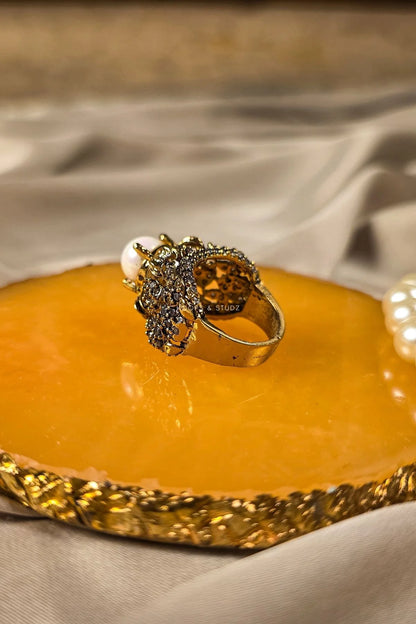 Almas Vintage Stone Ring- Pearl