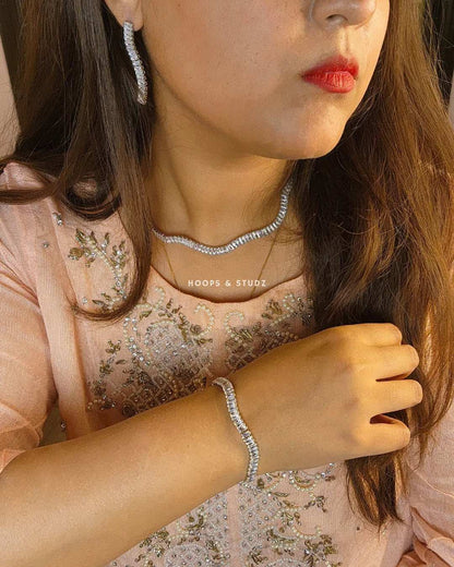 Stella modern bridal jewellery set