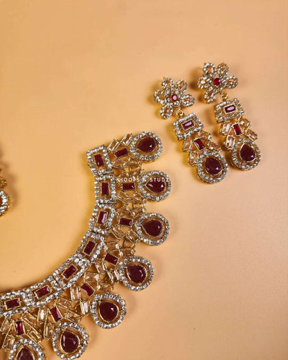 Seeya Zircon Bridal Set - Maroon