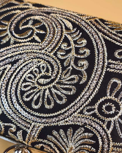 Cathy embroidered Women Clutch
