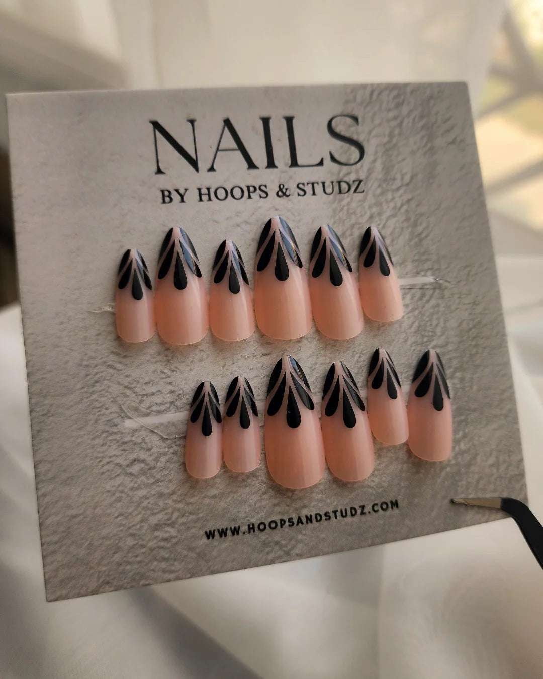 Design Tips Almond Shape Press on Nails - N014