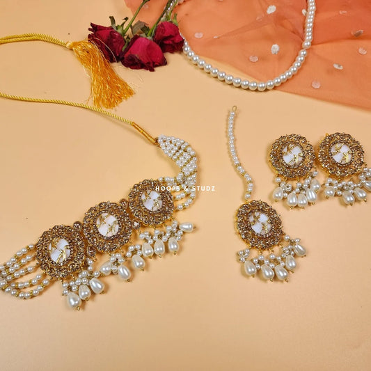 Leena choker set