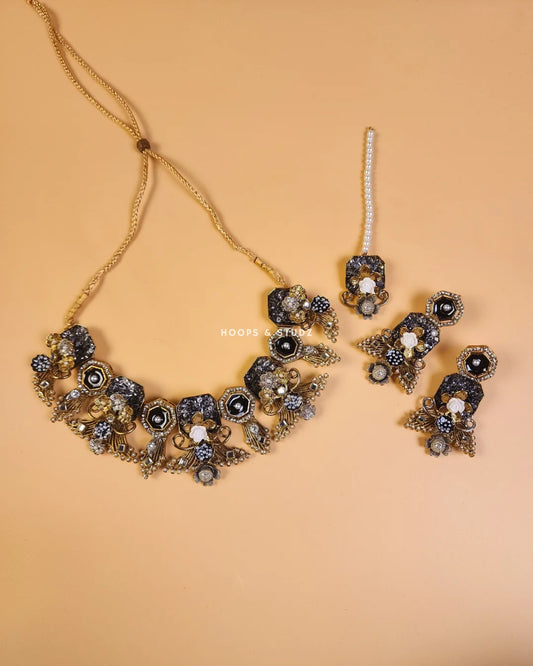 Hizeeka Crushed Stone Choker Set