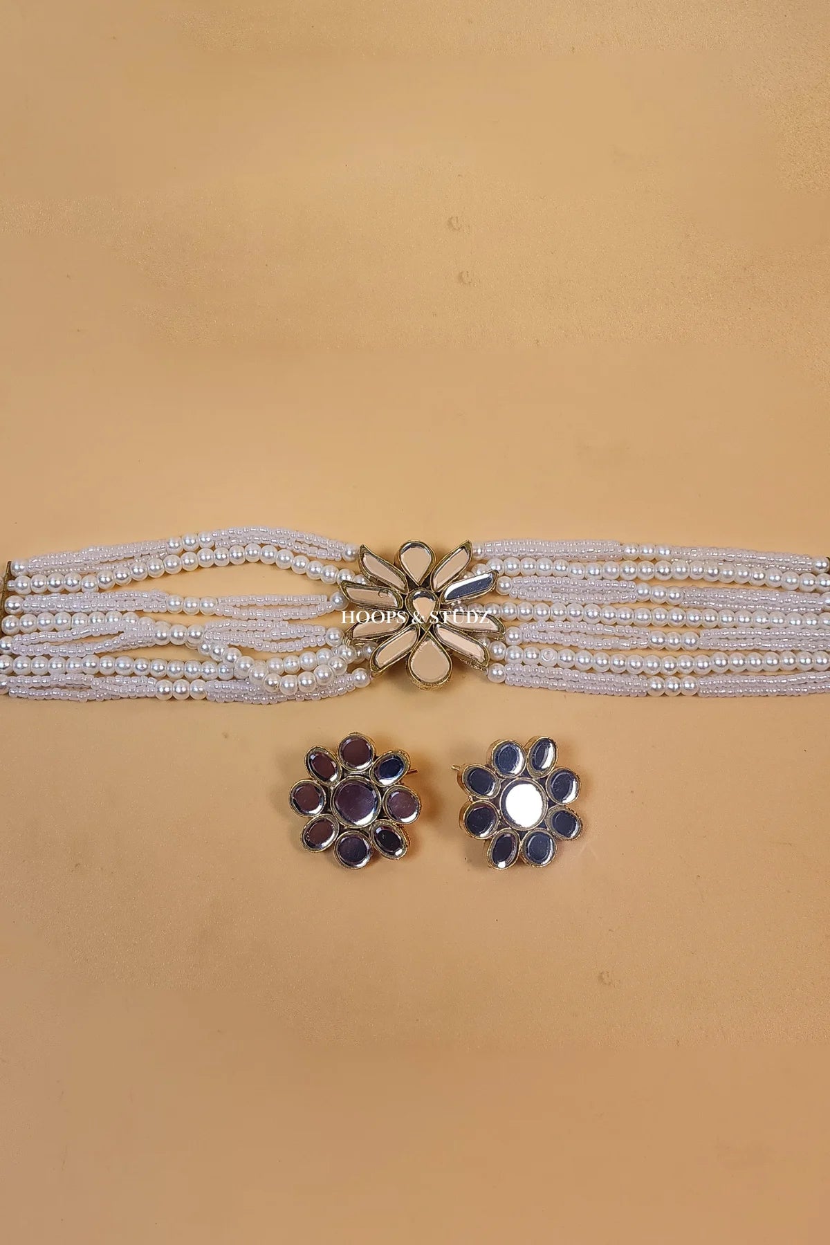 Phool Kundan Choker Jewelry Set- White