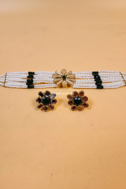 Phool Kundan Choker Jewelry Set- Green and White