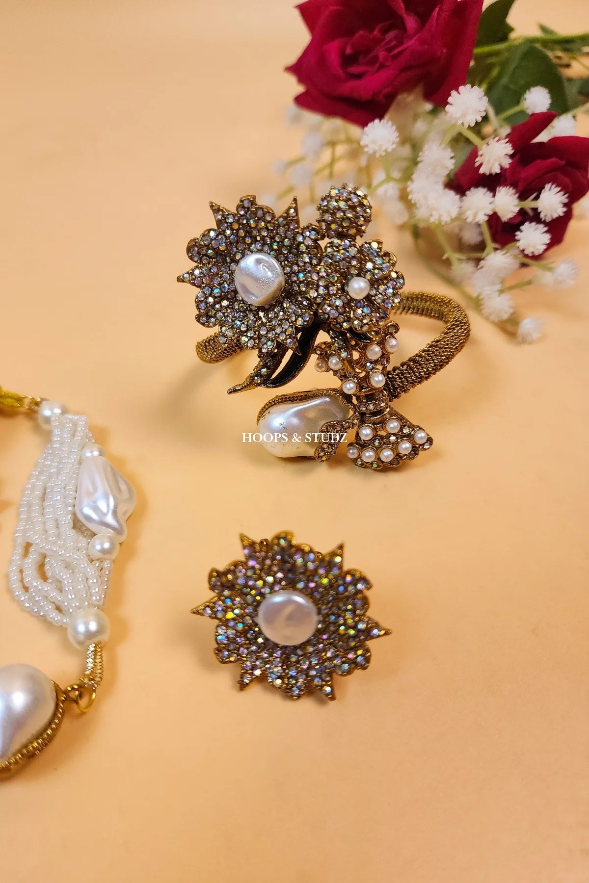 Kalpana MOP Jewelry Set with Karra - White