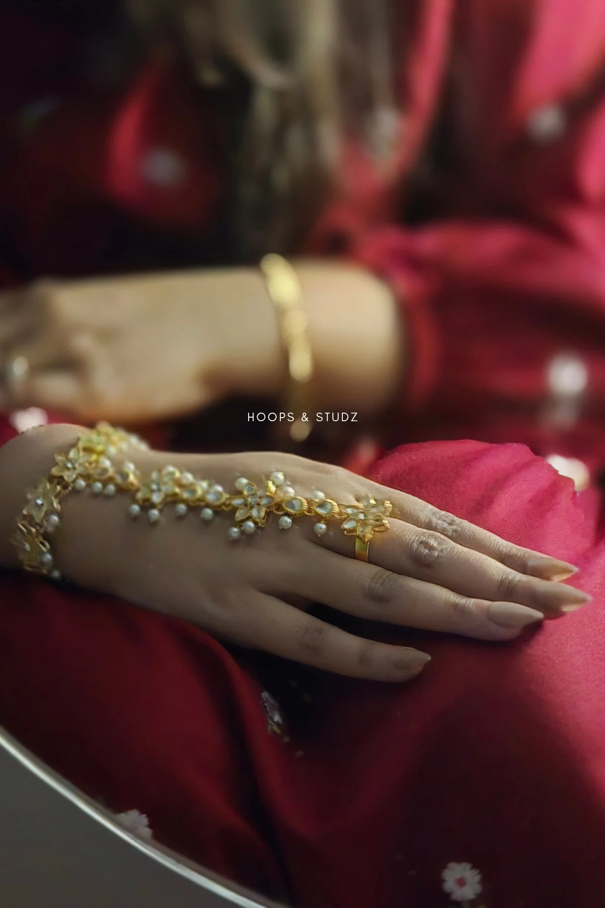 Hand Angla- Golden