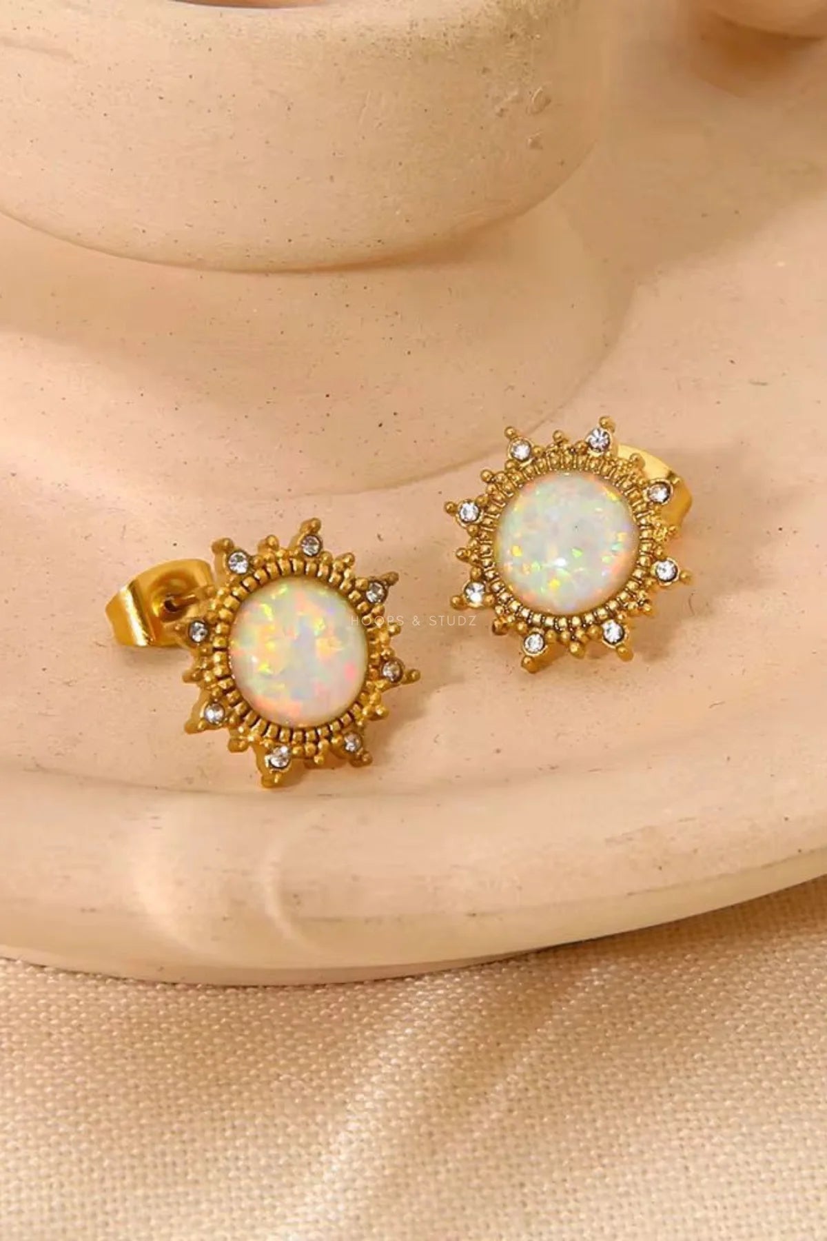 Galaxy Women Locket Set