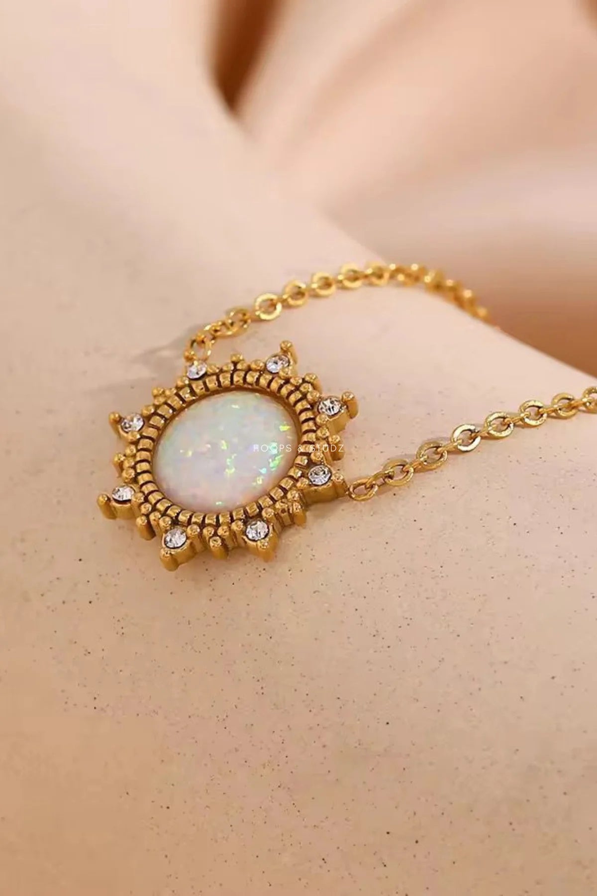 Galaxy Women Locket Set