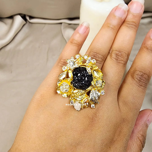 Zahaab Crushed stone Ring - Black