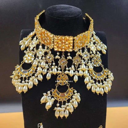 Maheer- Kundan Bridal Set