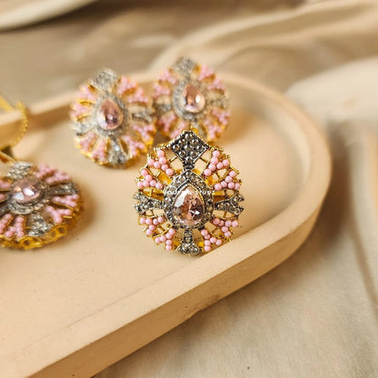 Um e Aimen Pendant Set