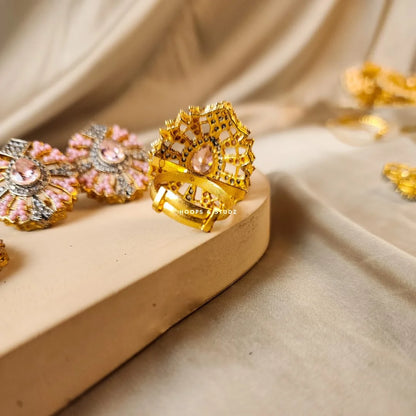 Um e Aimen Pendant Set