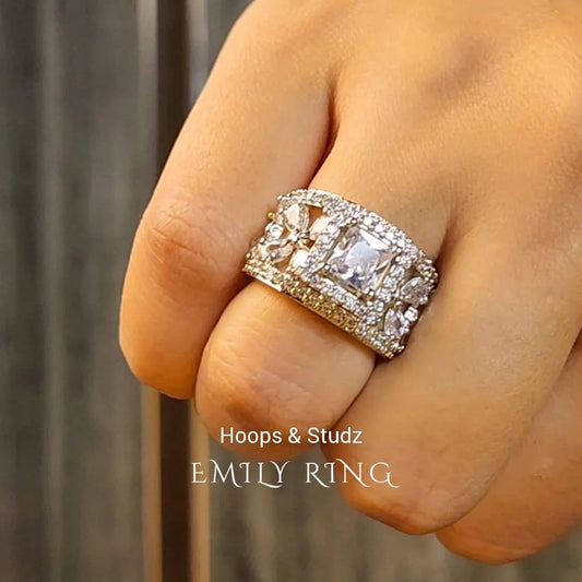 Emily Adjustable Zircon Ring - Crytsal