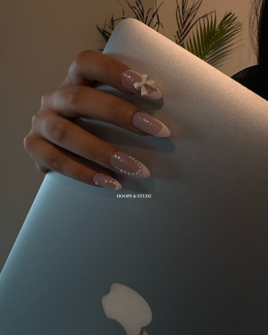 3D Almond Press on Nails - N011